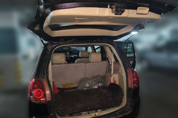 Used Haima Puxima 2012 1.8L Automatic 7-Seater Deluxe Edition Trunk