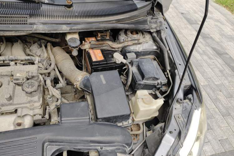 Used Haima Puxima 2012 1.8L Manual 7-Seater Creative Edition Engine Bay Left