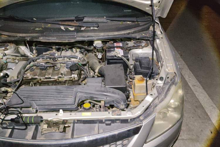 Used Haima Puxima 2012 1.8L Manual 7-Seater Creative Edition Engine Bay Left