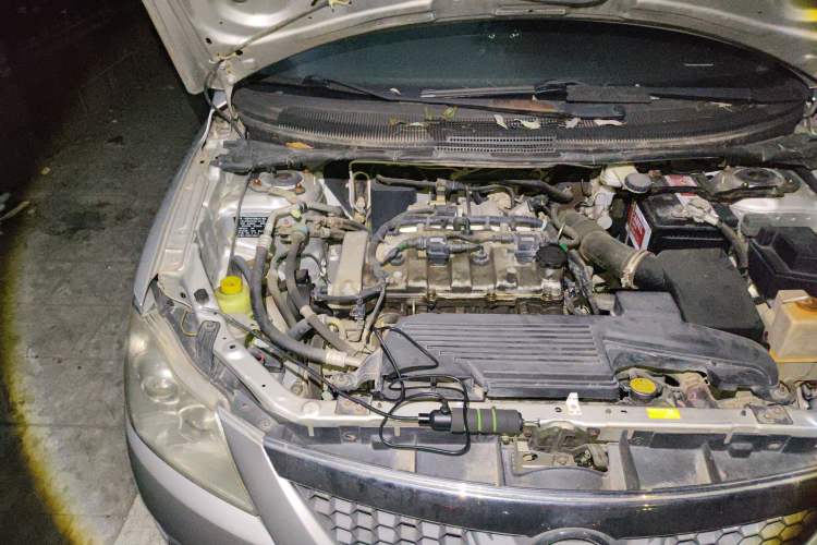 Used Haima Puxima 2012 1.8L Manual 7-Seater Creative Edition Engine Bay Right