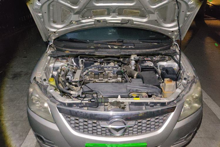 Used Haima Puxima 2012 1.8L Manual 7-Seater Creative Edition Engine Bay