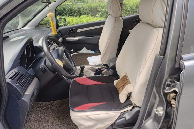 Used Haima Puxima 2012 1.8L Manual 7-Seater Creative Edition Left Front Seat