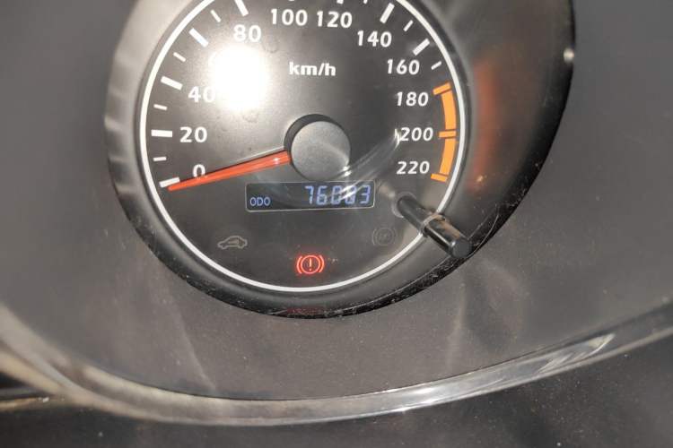 Used Haima Puxima 2012 1.8L Manual 7-Seater Creative Edition Odometer Close Up