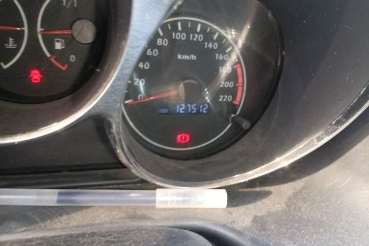 Used Haima Puxima 2012 1.8L Manual 7-Seater Creative Edition Odometer Close Up