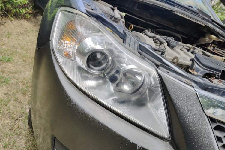 Used Haima Puxima 2012 1.8L Manual 7-Seater Creative Edition Right Front Headlight