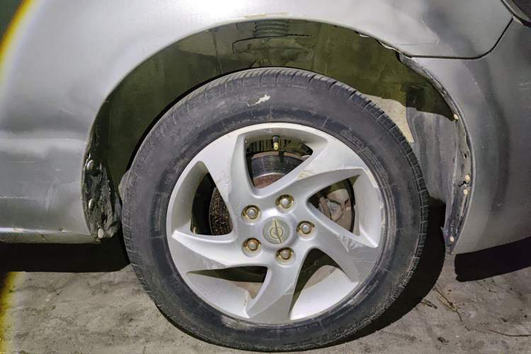 Used Haima Puxima 2012 1.8L Manual 7-Seater Creative Edition Right Front Wheel Hub