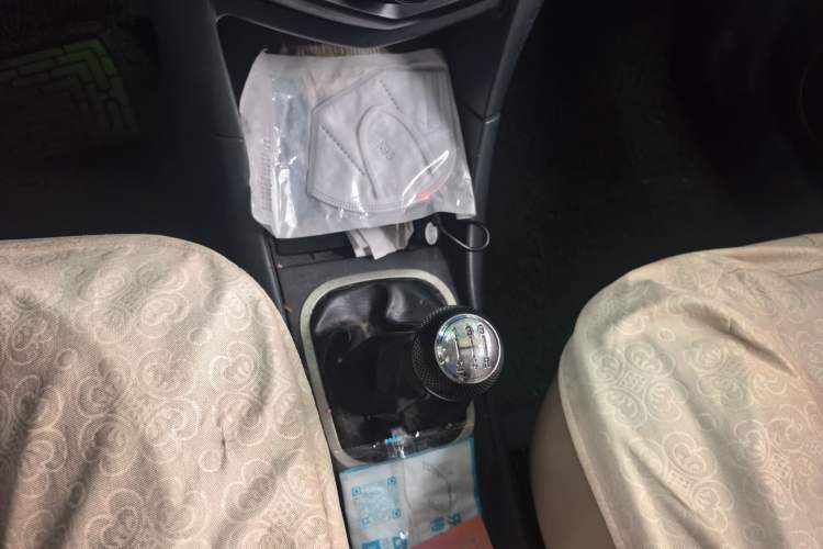 Used Haima Puxima 2012 1.8L Manual 7-Seater Creative Edition Gear Lever