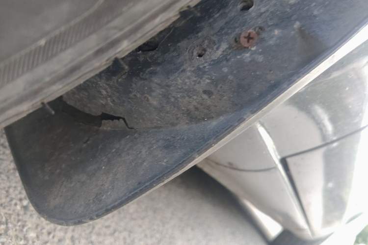 Used Haima Puxima 2013 1.6L Manual 7-Seater Adventure Edition Chassis Front Left