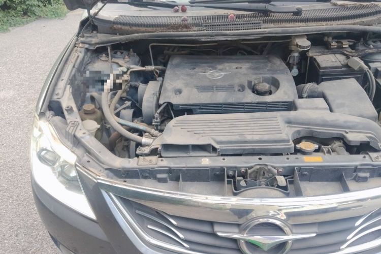 Used Haima Puxima 2013 1.6L Manual 7-Seater Adventure Edition Engine Bay Right