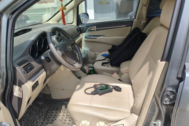 Used Haima Puxima 2013 1.8L Automatic 7-Seater Deluxe Edition Left Front Seat
