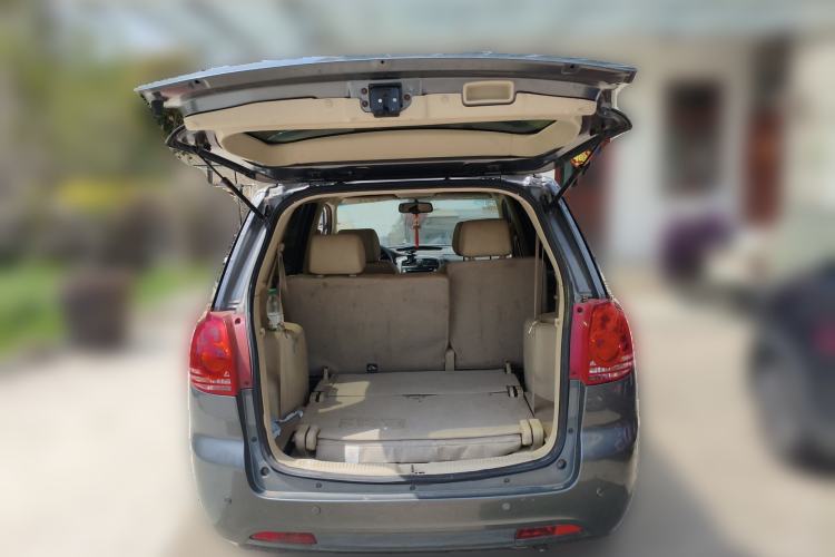 Used Haima Puxima 2013 1.8L Automatic 7-Seater Deluxe Edition Trunk