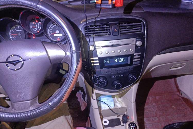 Used Haima Puxima 2013 1.6L Manual 7-Seater Creative Edition Audio And AC Panel