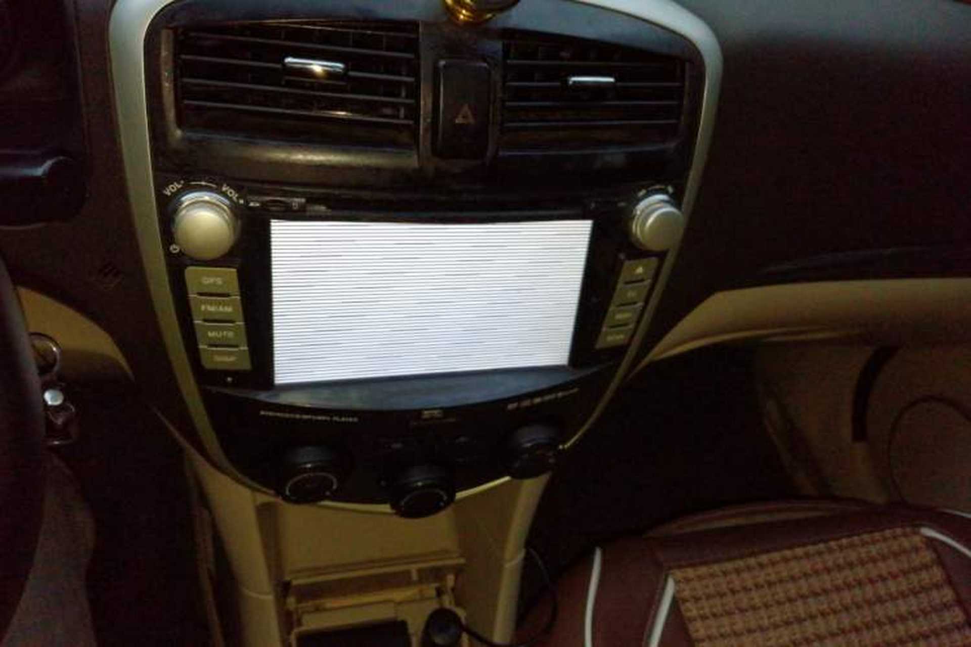 Used Haima Puxima 2013 1.6L Automatic 7-Seater Enjoyment Edition Audio And AC Panel