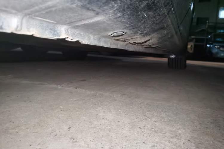 Used Haima Puxima 2013 1.6L Manual 7-Seater Adventure Edition Chassis Rear Right