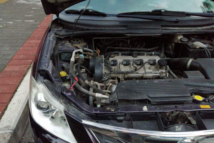 Used Haima Puxima 2013 1.6L Automatic 7-Seater Enjoyment Edition Engine Bay Right