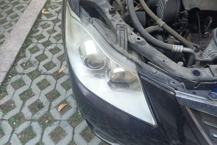 Used Haima Puxima 2013 1.6L Manual 7-Seater Creative Edition Right Front Headlight