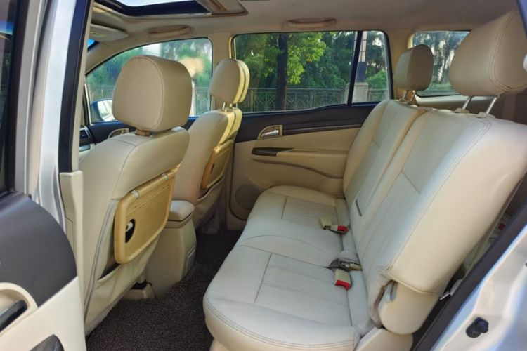 Used Haima Puxima 2013 1.8L Automatic 7-Seater Deluxe Edition Interior 6