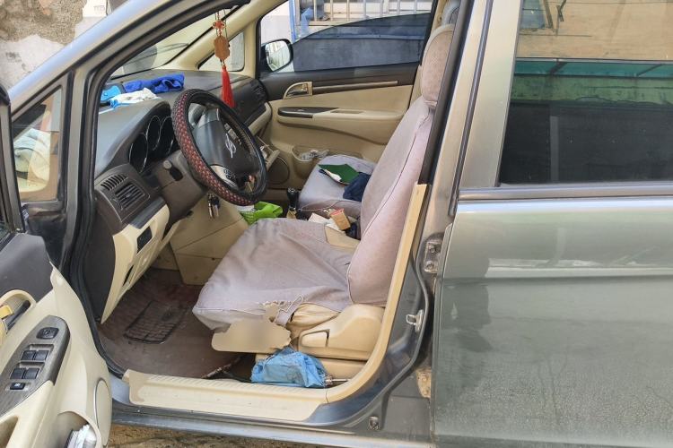 Used Haima Puxima 2013 1.6L Manual 7-Seater Adventure Edition Left Front Seat