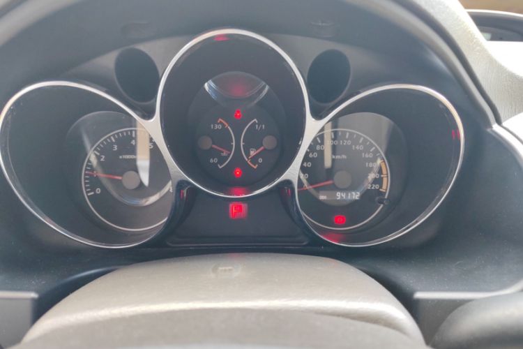 Used Haima Puxima 2013 1.8L Automatic 7-Seater Deluxe Edition Odometer Close Up