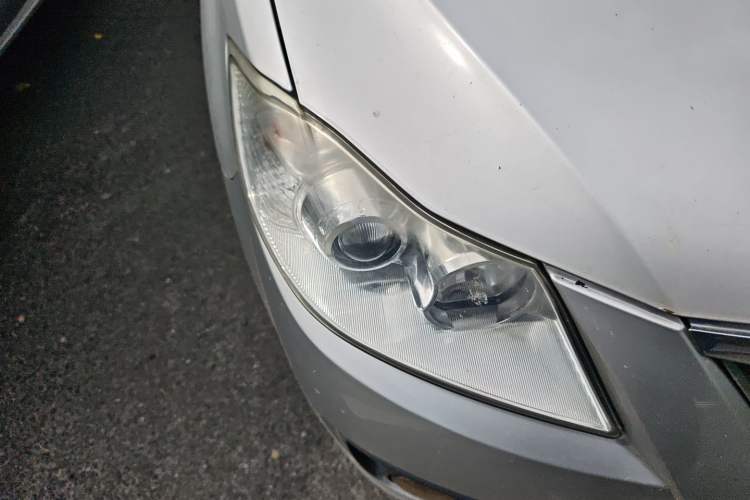 Used Haima Puxima 2013 1.6L Manual 7-Seater Adventure Edition Right Front Headlight