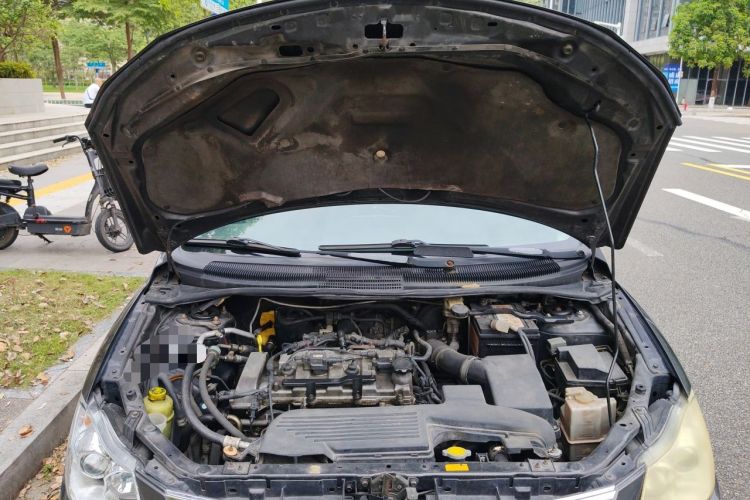 Used Haima Puxima 2014 1.8L Automatic 7-Seater Deluxe Edition Engine Bay