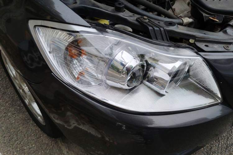 Used Haima Puxima 2014 1.8L Automatic 7-Seater Deluxe Edition Right Front Headlight