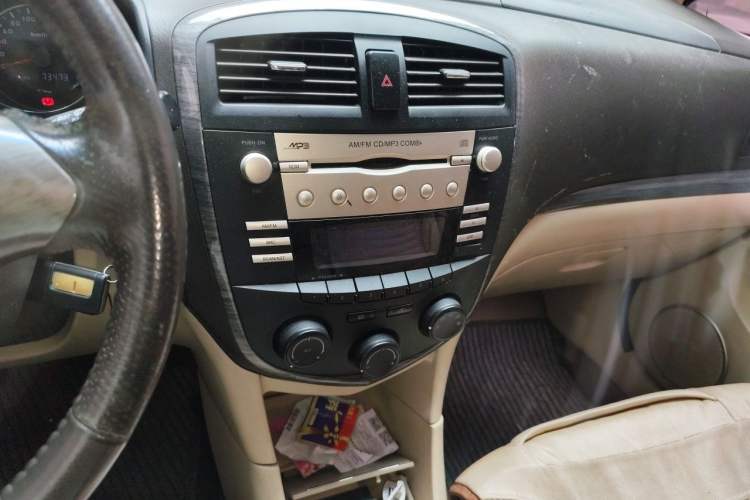 Used Haima Puxima 2014 1.6L Manual 7-Seater Creative Edition Audio And AC Panel