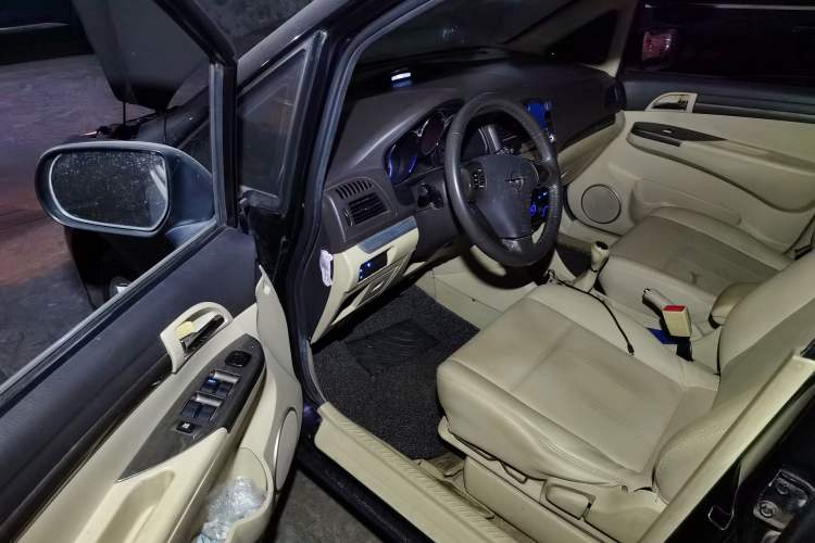 Used Haima Puxima 2014 1.6L Manual 7-Seater Creative Edition Driver Seat