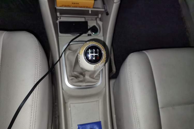 Used Haima Puxima 2014 1.6L Manual 7-Seater Creative Edition Gear Lever