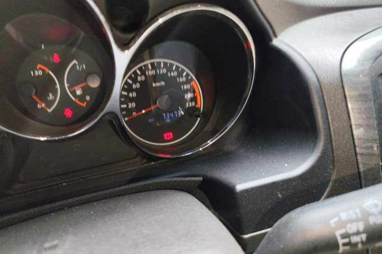 Used Haima Puxima 2014 1.6L Manual 7-Seater Creative Edition Odometer Close Up