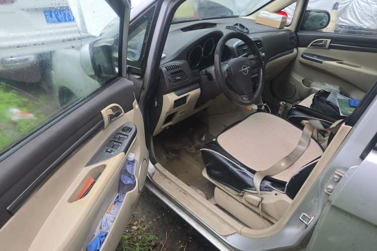 Used Haima Puxima 2014 1.6L Manual 7-Seater Creative Edition Driver Seat