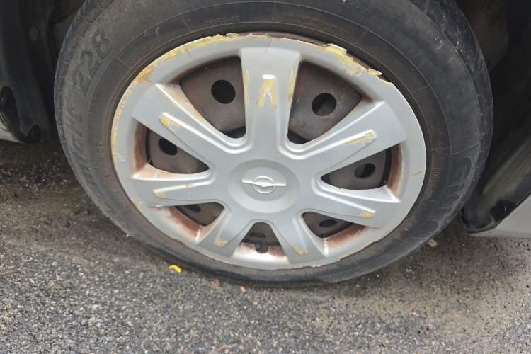 Used Haima Puxima 2014 1.6L Manual 7-Seater Creative Edition Right Front Wheel Hub
