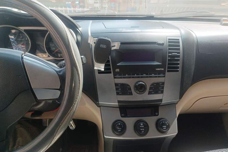 Used Haima Qishi 2010 2.0L Urban Elite Edition Audio And AC Panel