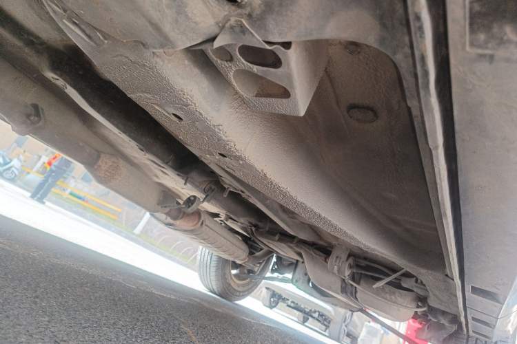 Used Haima Qishi 2010 2.0L Urban Elite Edition Chassis Front Left
