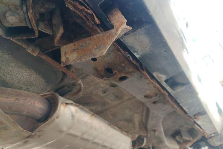 Used Haima Qishi 2010 2.0L Urban Elite Edition Chassis Rear Right
