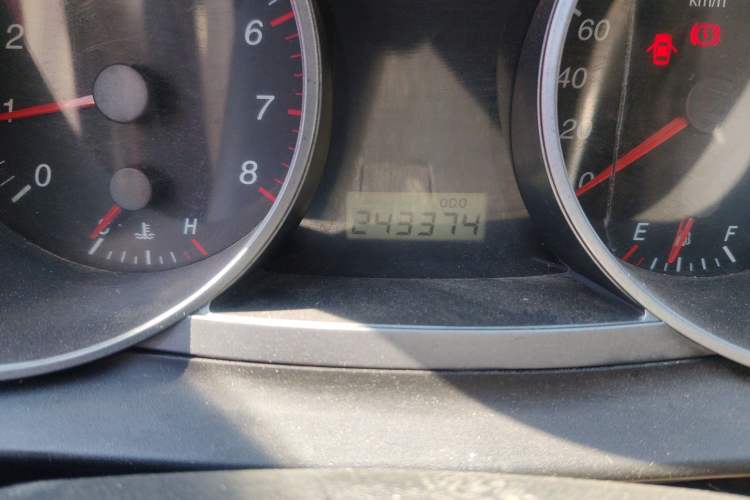 Used Haima Qishi 2010 2.0L Urban Elite Edition Odometer Close Up