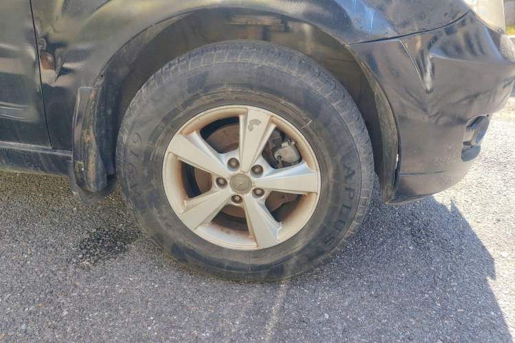 Used Haima Qishi 2010 2.0L Urban Elite Edition Right Front Wheel Hub