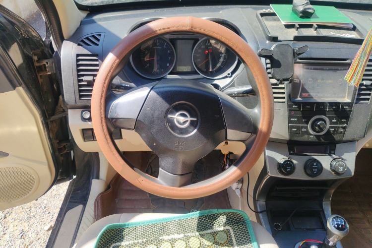 Used Haima Qishi 2010 2.0L Urban Elite Edition Steering Wheel