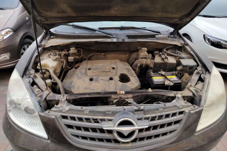 Used Haima Qishi 2010 2.0L Urban Elite Edition Engine Bay