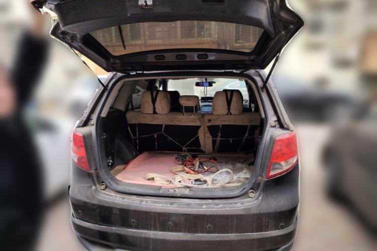 Used Haima Qishi 2010 2.0L Urban Elite Edition Trunk