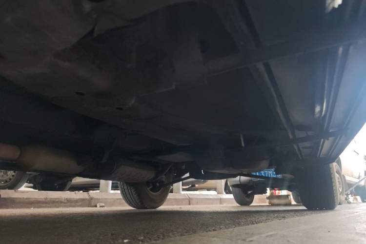 Used Haima Qishi 2010 2.0L Smart Navigation Version Chassis Front Left