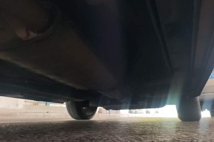 Used Haima Qishi 2010 2.0L Smart Navigation Version Chassis Rear Right