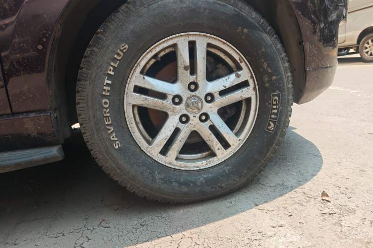 Used Haima Qishi 2010 2.0L Smart Navigation Version Right Front Wheel Hub