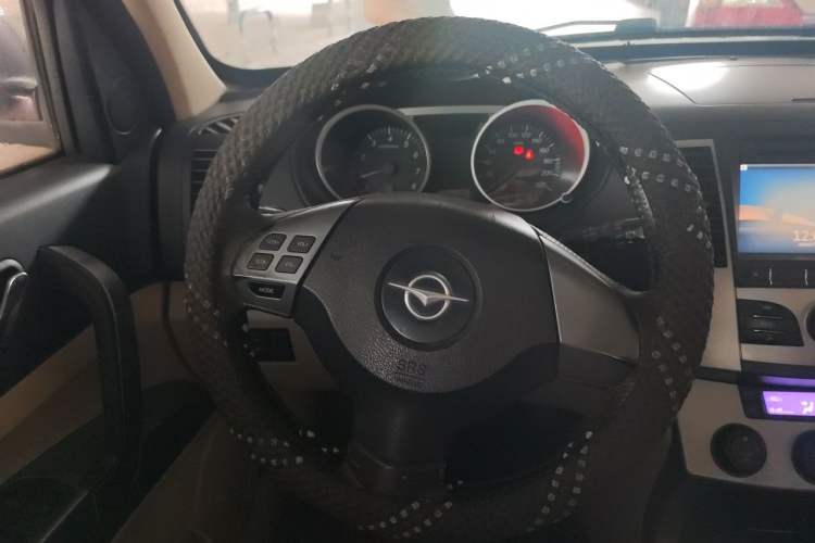 Used Haima Qishi 2010 2.0L Smart Navigation Version Steering Wheel