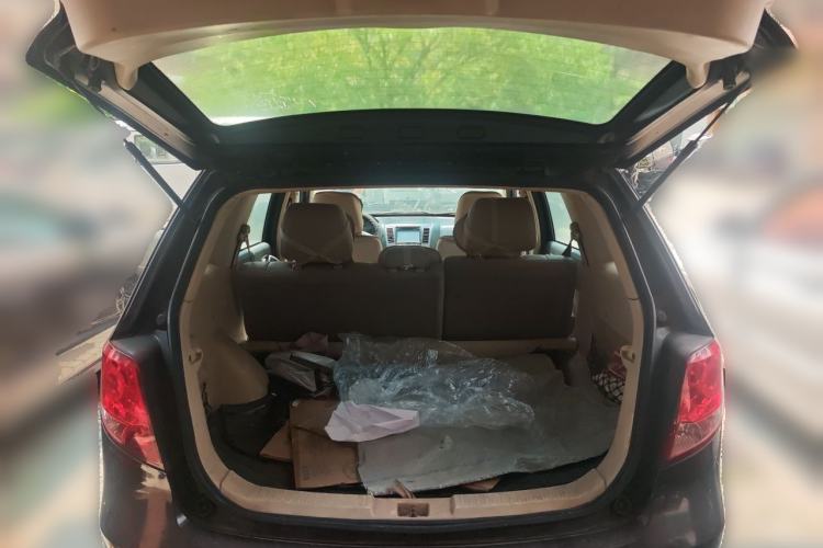 Used Haima Qishi 2010 2.0L Smart Navigation Version Trunk