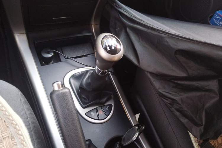 Used Haima Qishi 2010 2.0L Urban Elite Edition Gear Lever