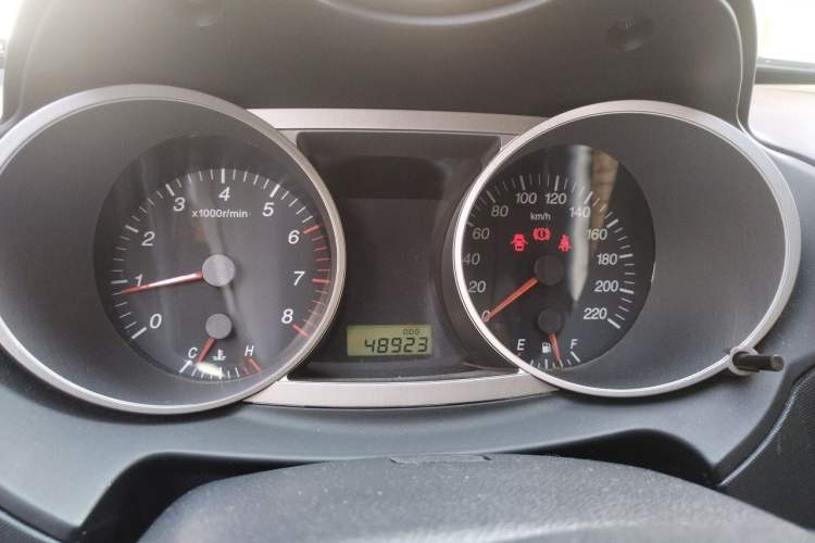 Used Haima Qishi 2010 2.0L Urban Elite Edition Instrument Cluster