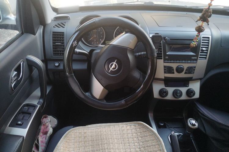 Used Haima Qishi 2010 2.0L Urban Elite Edition Steering Wheel