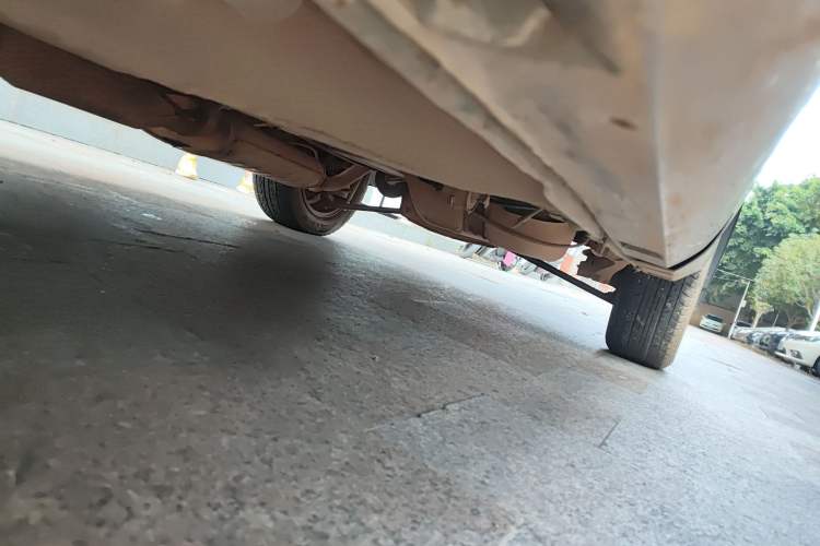 Used Haima Qishi 2011 2.0L Silk Road Limited Edition Chassis Front Left
