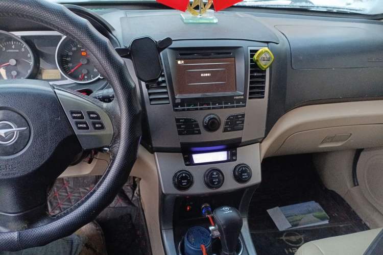 Used Haima Qishi 2012 2.0L Automatic Elegant Style Audio And AC Panel